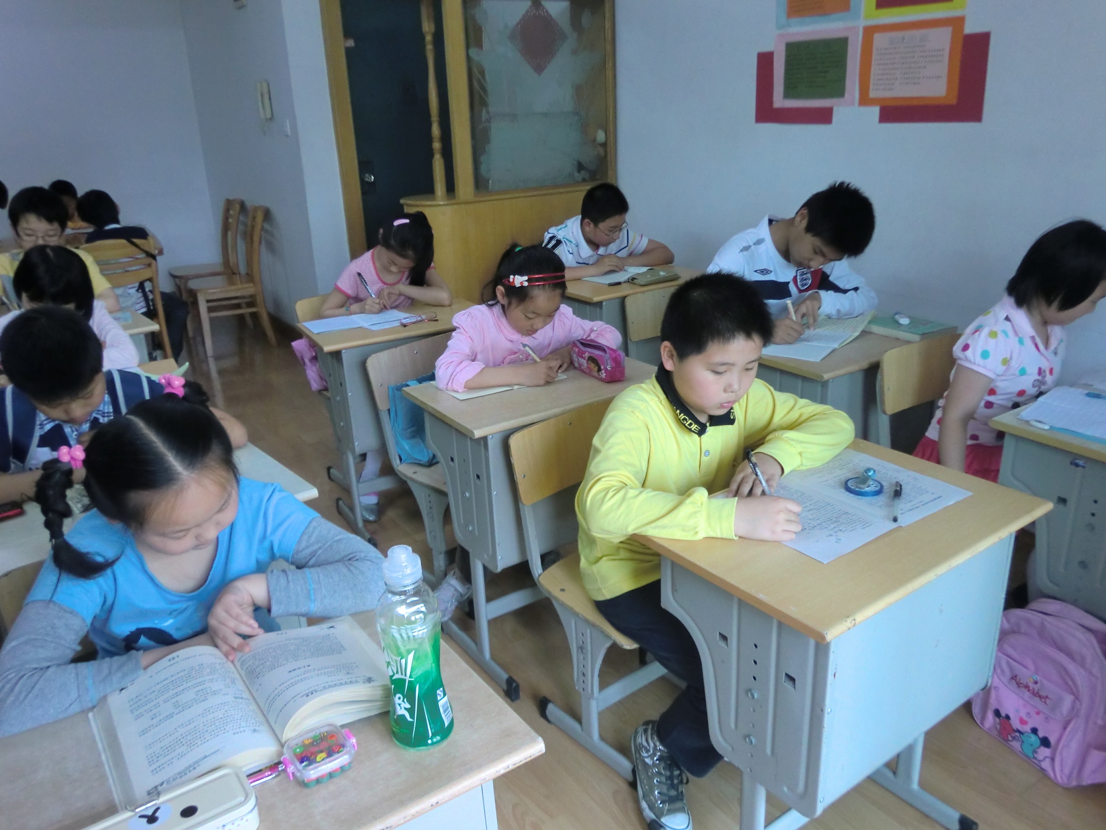 作文与阅读教室一角 作文与阅读教室一角